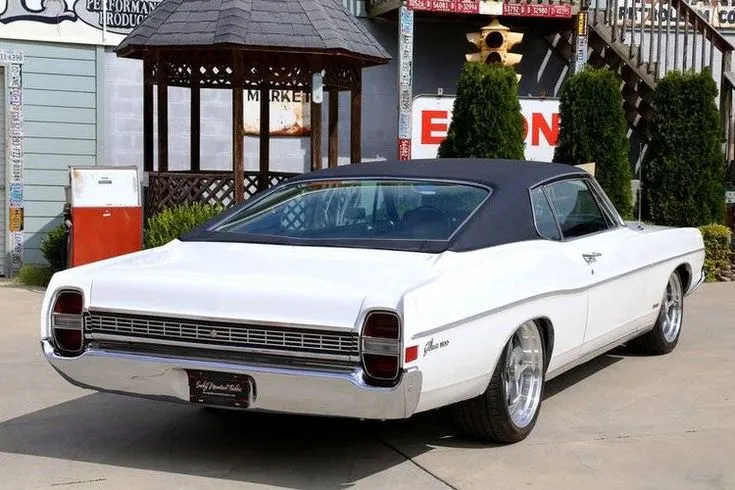 Ford Galaxie 500